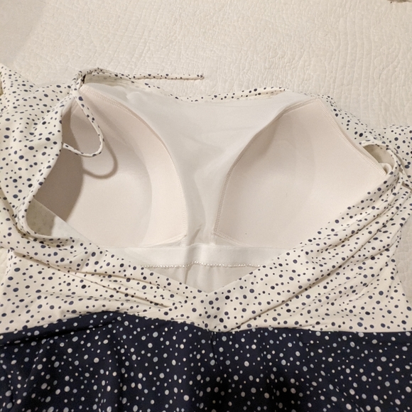 NWT CALIA by Carrie Underwood Blue White Dot Long Sleeve Swimsuit Size 16 - Picture 3 of 5